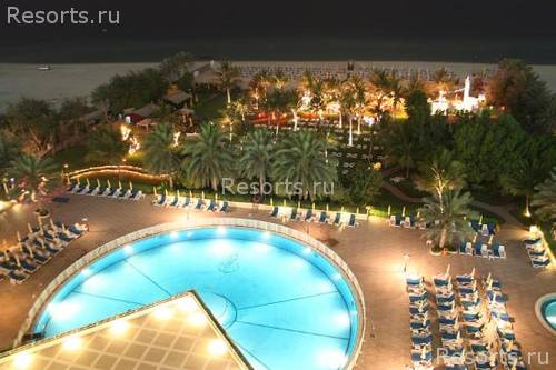 Oasis Beach Hotel 6
